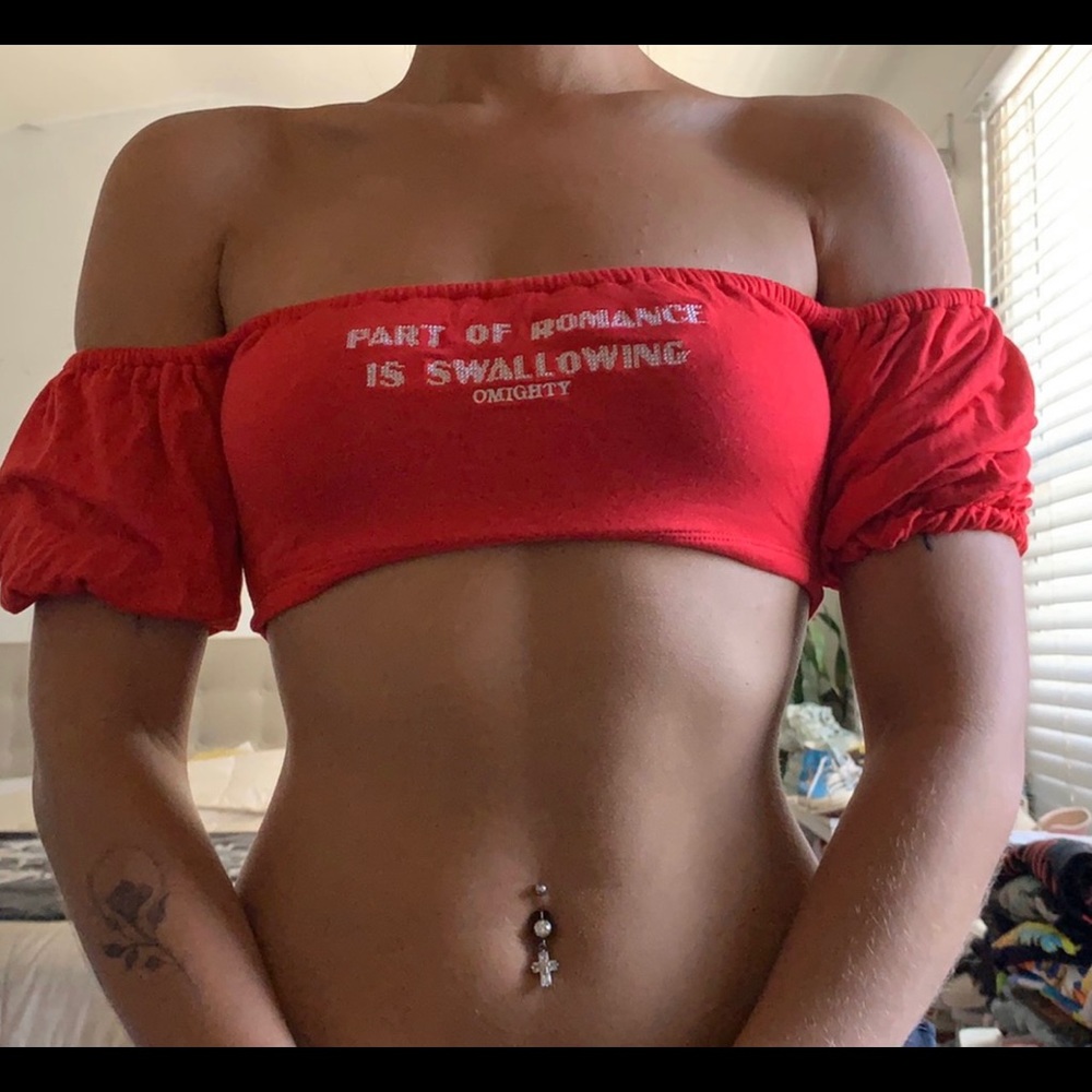 OMIGHTY “Romance is swallowing” Top NWT